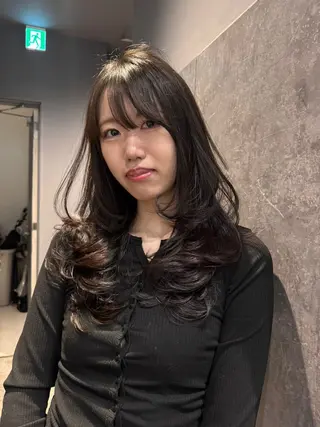 ロング 太田 古都のヘアスタイル