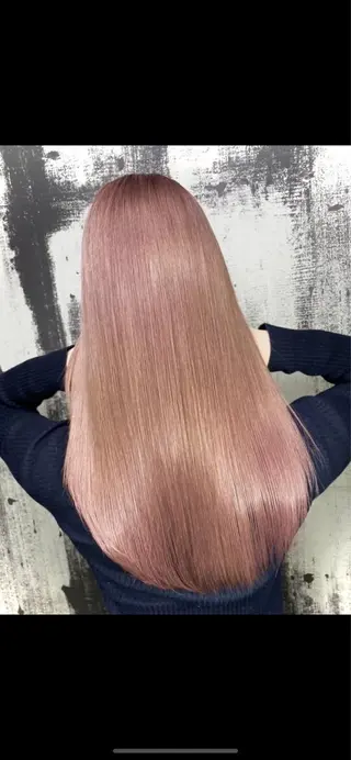 セミロング ヘアリゾートA i 秋葉原店のヘアスタイル