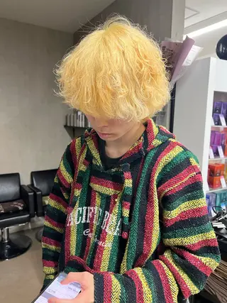 ミディアム カラー メンズ 大島 渓翔のヘアスタイル