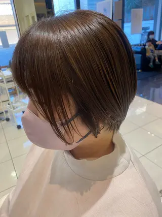 ショート 内山 歩美のヘアスタイル