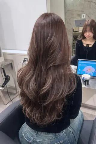 ロング 🕊️ナチュラル盛れ 韓国風艶髪/マホ🫧のヘアスタイル