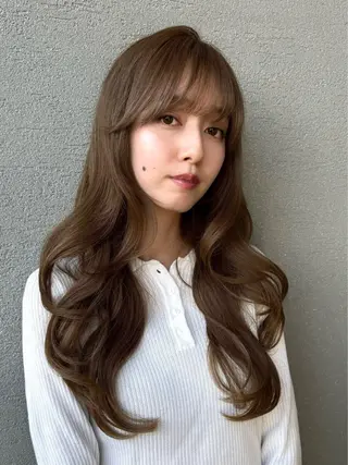 セミロング 髪質改善カラー｜ レイヤー｜小寺 葵のヘアスタイル