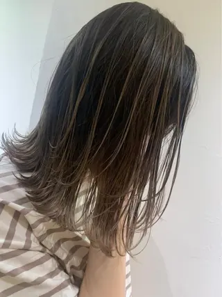 セミロング カラー 宮本 円のヘアスタイル