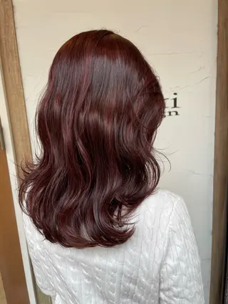 セミロング カラー 立川・くびれミディ 旬なデザインカラーのヘアスタイル