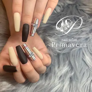 ネイル Primavera 新横浜🤍美フォルムのネイルデザイン
