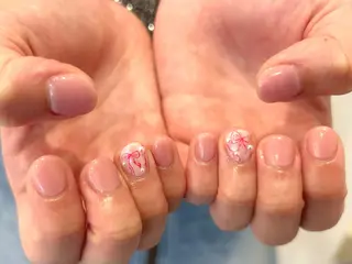 ネイル HENECY💞 SHIERIのネイルデザイン