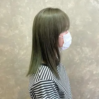 ミディアム カラー 有田裕真 【ブリーチカラー】のヘアスタイル