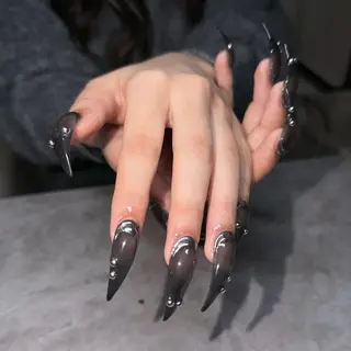 ネイル IROHA NAIL Kurumi🪽🫧のネイルデザイン