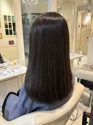 セミロング 艶髪✨髪質改善カラー 楠本浩子のヘアスタイル