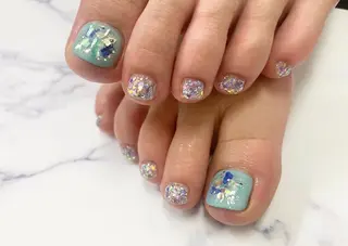 ネイル ネイルサロンリベラ 金山店　水野のネイルデザイン