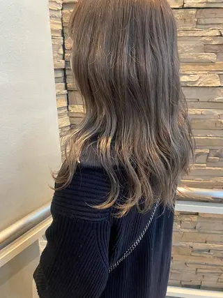 ミディアム 艶カラー　宮﨑 蒼のヘアスタイル