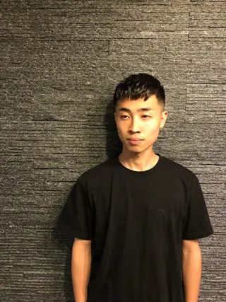 ショート パーマ メンズ 牧 颯斗のヘアスタイル