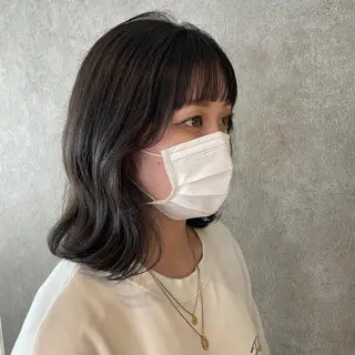 ミディアム カラー TRENCH　相澤 果歩のヘアスタイル