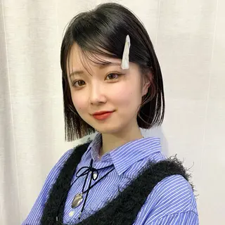 ミディアム ひな 【pia】のヘアスタイル