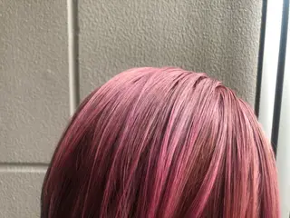 ショート カラー ✨ブリーチなし× 髪質改善⚡新宿駅近のヘアスタイル