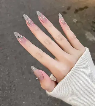 カラー AIN Nailのネイルデザイン