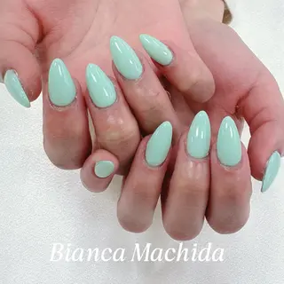 ネイル Bianca 🌟 yanagihasiのネイルデザイン
