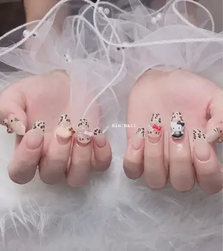 ネイル Hin Nailsのネイルデザイン