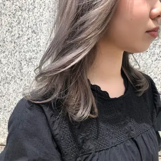 ミディアム カラー 尾籠 美幸 (オゴモリ ミユキ)のヘアスタイル