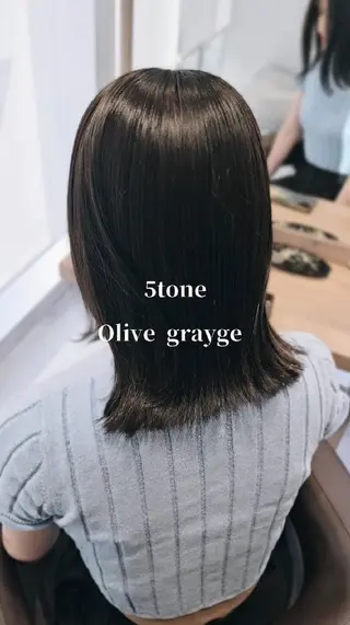 ミディアム カラー 縮毛矯正をしている人 のためのカラーのヘアスタイル