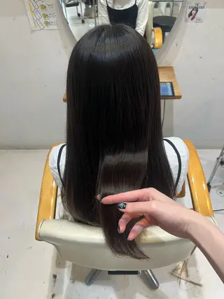 ロング 野村 奈里亜のヘアスタイル