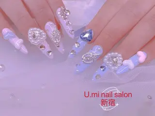 ネイル UMI ネイルサロン新宿🎀のネイルデザイン