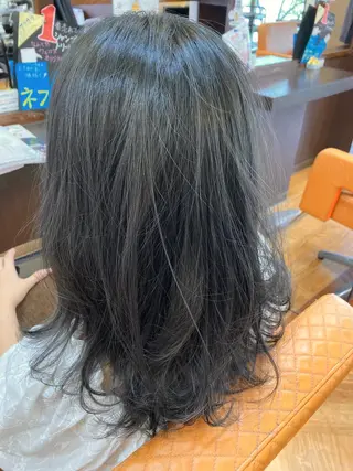 セミロング WEST✂︎AKI HIRO✂︎大和高田のヘアスタイル