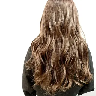 セミロング GATE. staffのヘアスタイル