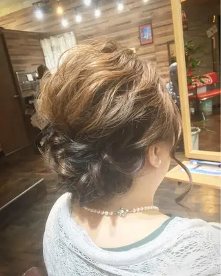 セミロング ヘアアレンジ 川名 充✂️のヘアスタイル