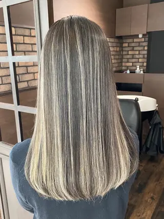 セミロング 白井 秀太郎のヘアスタイル