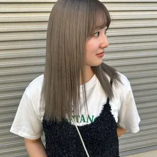セミロング カラー レイヤー/ブリーチ/ 渋谷/ルル🌿のヘアスタイル