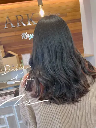 ロング やまこし 美裕樹のヘアスタイル