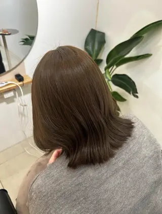 ミディアム Ayaka🖤 ブリーチなしカラーのヘアスタイル
