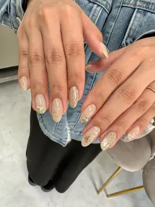 ネイル Nail salon Genieのネイルデザイン