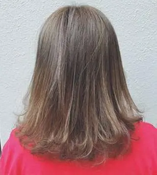 ミディアム 橋口 千裕のヘアスタイル