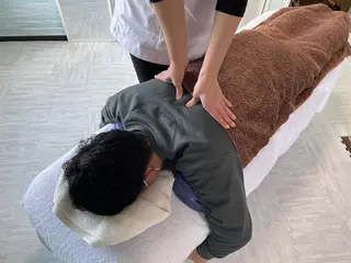 “メイクしたまま"即小顔【美针】mihari所属・小顔矯正マッサージ mihari　栄店のエステ・リラクイメージ