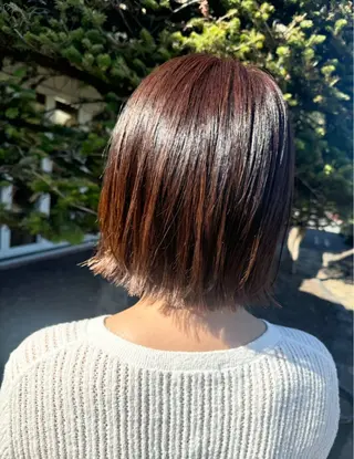 ショート カラー 𝒇𝒍𝒂𝒕/ 𝐇𝐈𝐍𝐀のヘアスタイル