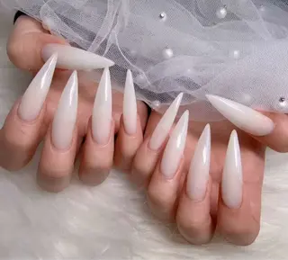 ネイル UMI ネイルサロン新宿🎀のネイルデザイン