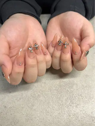 ネイル ネイルルーム チャームのネイルデザイン