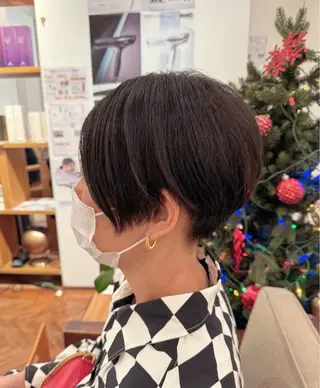 ショート カラー 吉田 新平のヘアスタイル