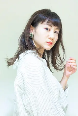 セミロング しらはま ようこのヘアスタイル