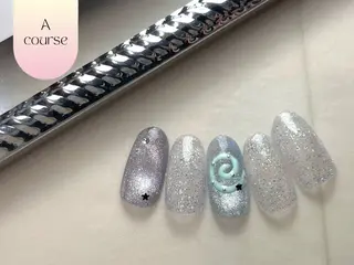 ネイル アリアグレイス Ranのネイルデザイン