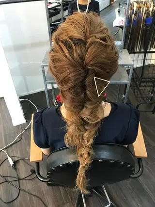 ロング ヘアアレンジ WEST OLAND 安藤のヘアスタイル
