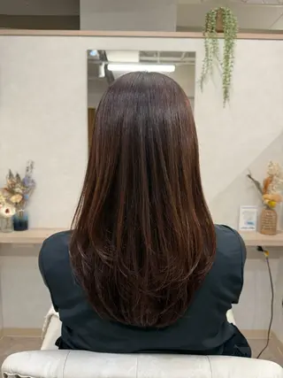 ロング カラー 炭屋 波音のヘアスタイル