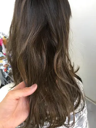 ロング カラー 川合 勇気のヘアスタイル
