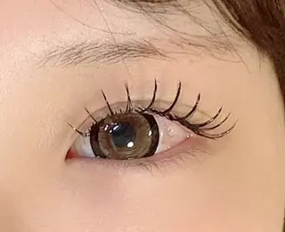 マツエク・マツパ amie久宝寺店所属・amie 伊藤の眉毛・アイブロウイメージ