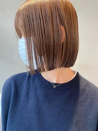 ショート カラー センターパート/ 暖色カラーayuのヘアスタイル