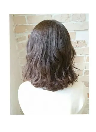 セミロング カラー RU RIのヘアスタイル