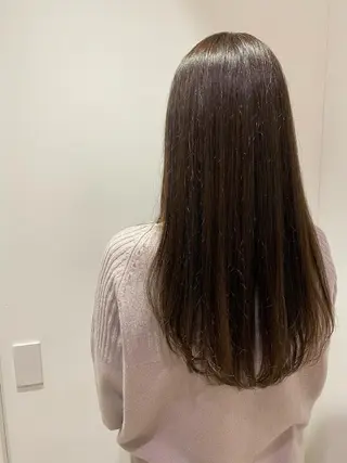 ロング カラー ヘアアレンジ 福壽 優奈のヘアスタイル