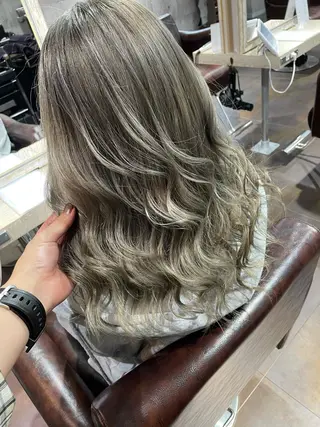 ロング カラー パーマ ヘアアレンジ メンズ キッズ ネイル マツエク・マツパ アイブロウ 北千住10分 肥高 壮汰のヘアスタイル